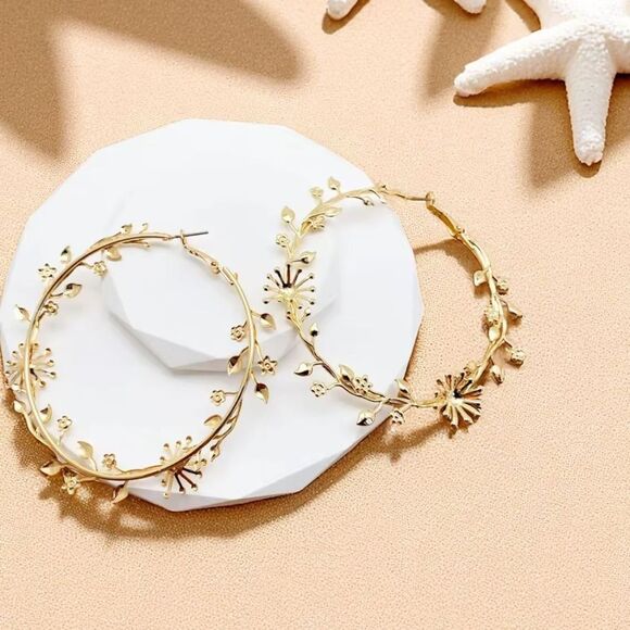 New FP Gold Floral Vine Hoop Earrings - Picture 6 of 8